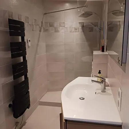 בית נופש Centre - Private Near Chateau ז'ונזאק