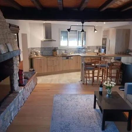 Centre - Private Near Chateau Jonzac